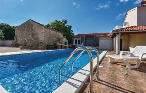 Lovely Home In Rebici With Kitchen