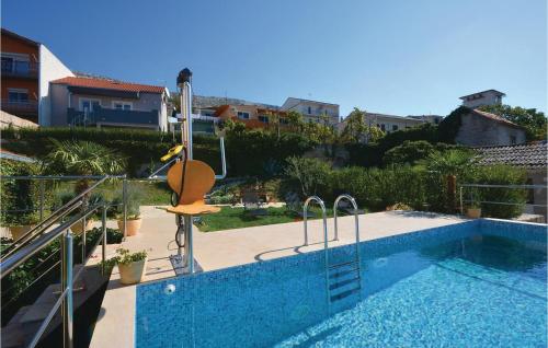 Gorgeous Apartment In Srinjine With Outdoor Swimming Pool