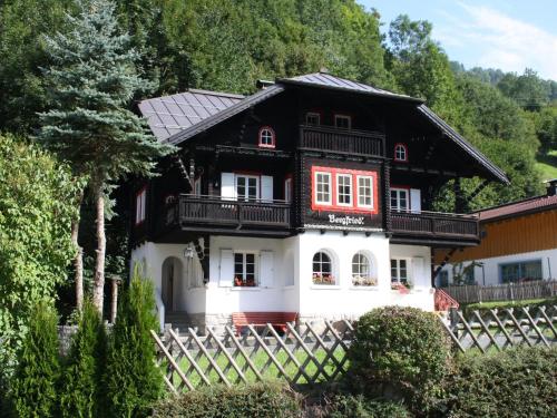 Spacious Villa in Zell am See near Ski Area 585857 Zell am See