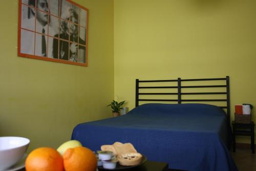 1 queen bed, 2 twin beds