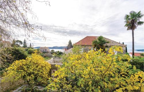 Cozy Home In Zaton Veliki With Kitchen