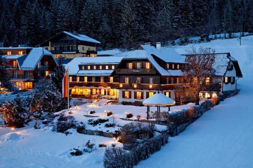 Seehotel Enzian, Pension in Weissensee bei Sachsenburg