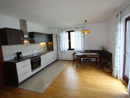 Apartment in Koettmannsdorf near bathing lakes