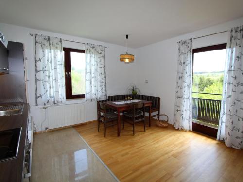 Apartment in Koettmannsdorf near bathing lakes