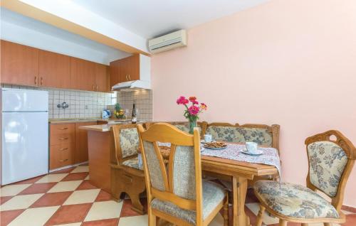 Cozy Apartment In Labin With Wifi