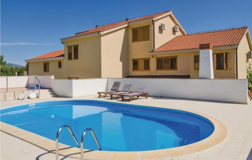 Stunning Apartment In Orebic With Sauna, Wifi And Outdoor Swimming Pool