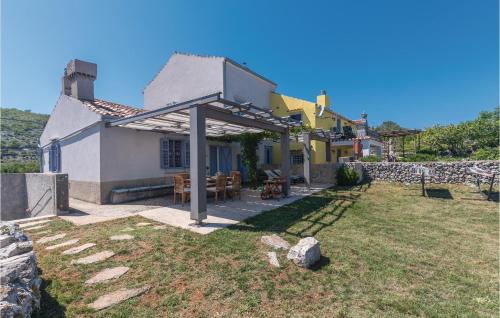 Viesnīcas āriene, Cozy Home In Predoscica With Wifi in Dragozetici