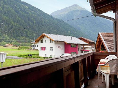 Comfortable Apartment near Arlberg Ski Area in Tyrol