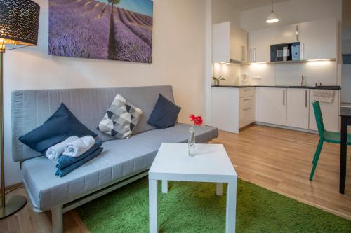  Innsbruck Urban Apartment I No Stairs I 24h Contactless Check-in in Innsbruck