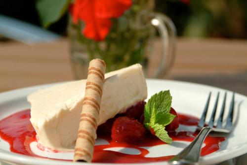 The Red Lion Inn - image 14