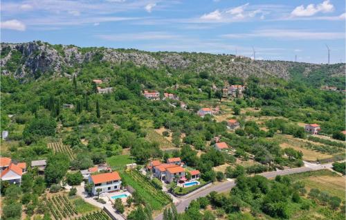 Awesome Apartment In Kresevo With Kitchen