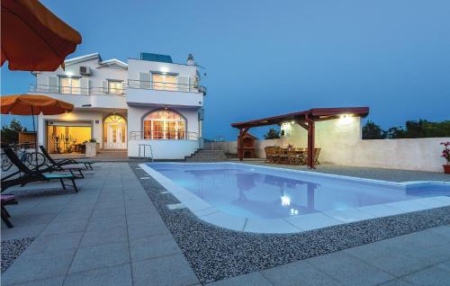 Amazing Home In Brodarica With House Sea View