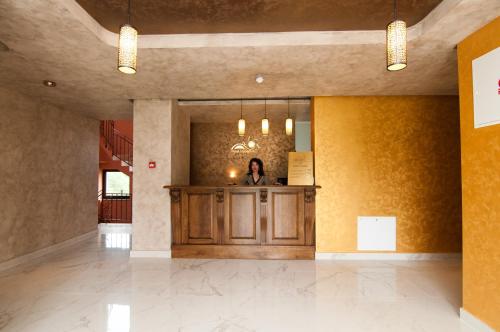 Hotel Hyperion - image 13