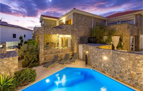 Beautiful Home In Krk With 3 Bedrooms, Wifi And Outdoor Swimming Pool