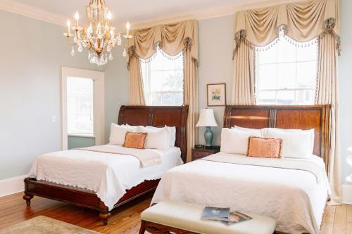 Mary Telfair Room - 2 Queen Beds room in The Gastonian Historic Inns of Savannah Collection