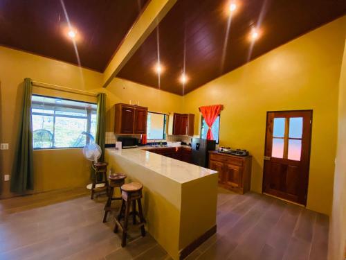 Bar/lounge, Rainbow Valley Lodge Costa Rica in Monteverde