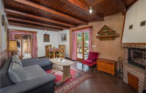 Lovely Home In Blazevci With Sauna in Bosiljevo