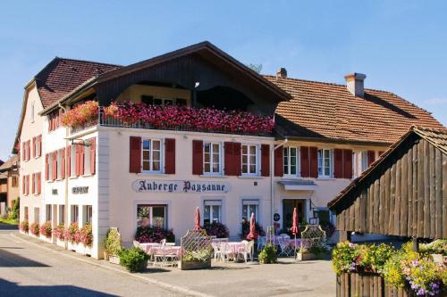 . Auberge et Hostellerie Paysanne