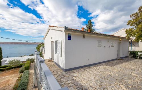  Awesome apartment in Baric Draga with 1 Bedrooms and WiFi, Unterkunft in Barić Draga