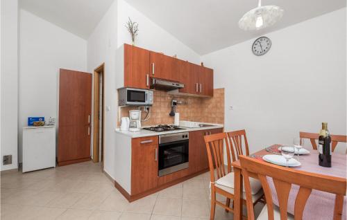  Awesome apartment in Baric Draga with 1 Bedrooms and WiFi in Barić Draga