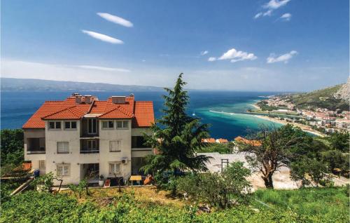 Stunning Apartment In Omis With Wifi