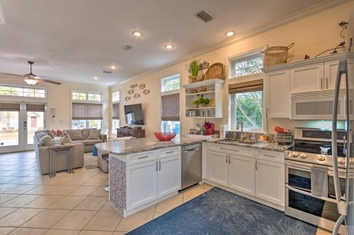 Upscale Getaway with Pool and Golf Cart 1Mi to Beaches - image 11