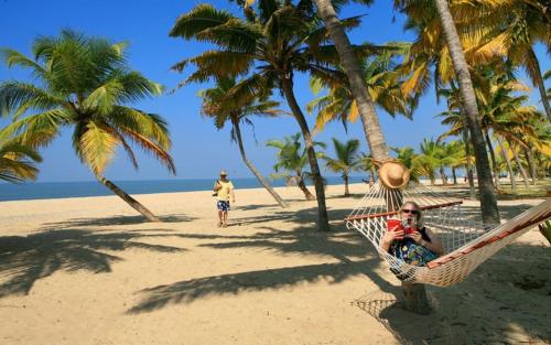 Abad Turtle Beach Resort Mararikulam