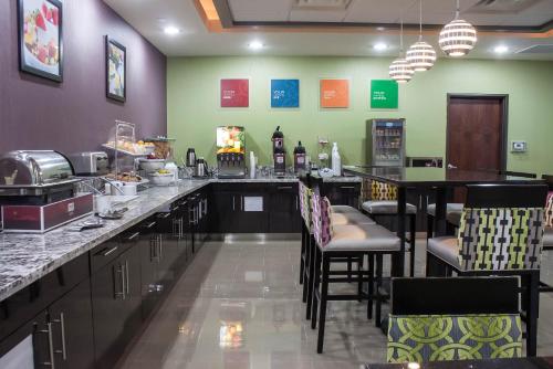 Comfort Inn & Suites Artesia - main image