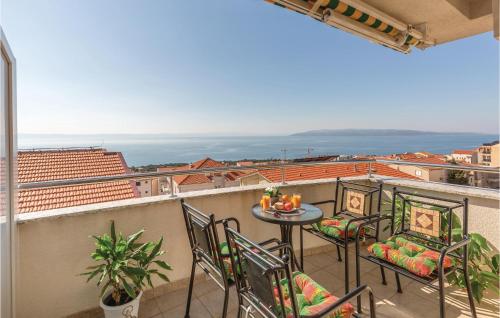 Awesome Apartment In Makarska With House Sea View