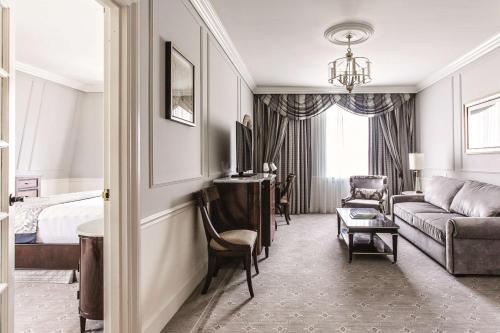 The Charleston Place The Charleston Place