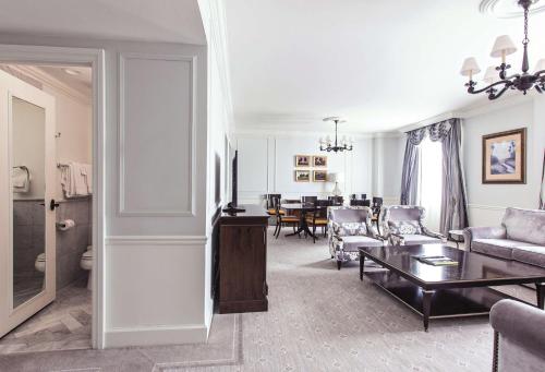 The Charleston Place The Charleston Place