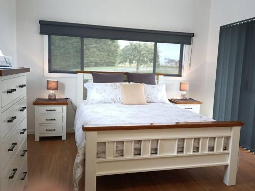 . Spiritwood, BnB for 2 in a quiet rural setting