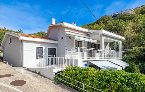  Awesome apartment in Starigrad with 2 Bedrooms and WiFi in Starigrad