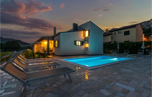 Stunning Home In Jurandvor With Outdoor Swimming Pool