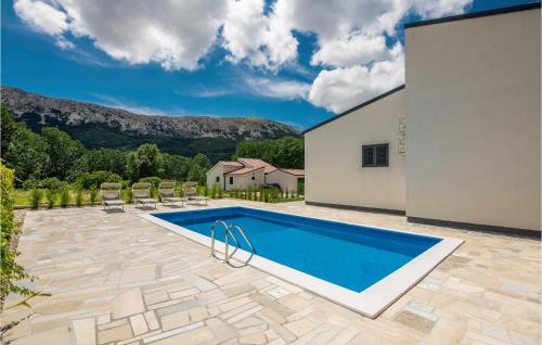 Stunning Home In Jurandvor With Outdoor Swimming Pool