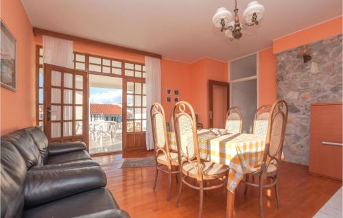 Three-Bedroom Apartment in Zaboric, Unterkunft in Zaboric