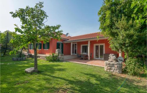 Cozy Home In Grubine With Outdoor Swimming Pool