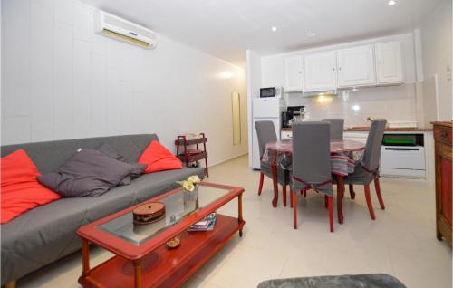 Beautiful apartment in Propriano with WiFi and 1 Bedrooms - image 4
