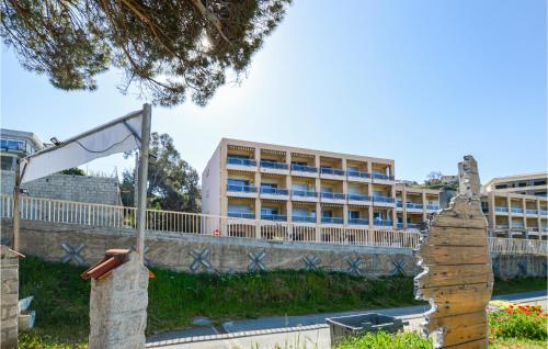 Beautiful apartment in Propriano with WiFi and 1 Bedrooms - image 6