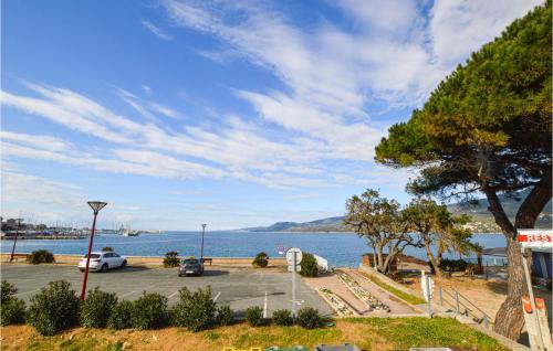 Beautiful apartment in Propriano with WiFi and 1 Bedrooms - image 2