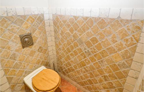 Holiday Home Chateuneuf de Gadagne 09 - image 10