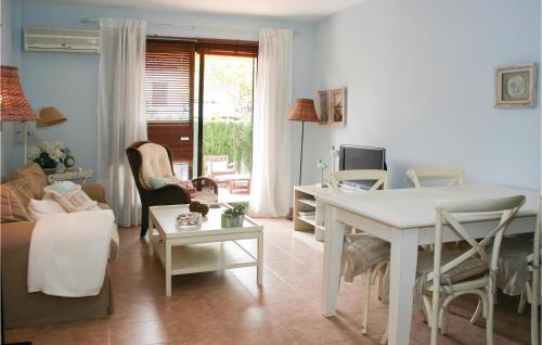 Three-Bedroom Apartment in Alcossebre - image 8