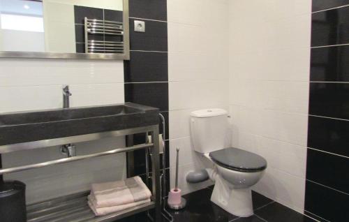 Apartment Residence 08 - image 2