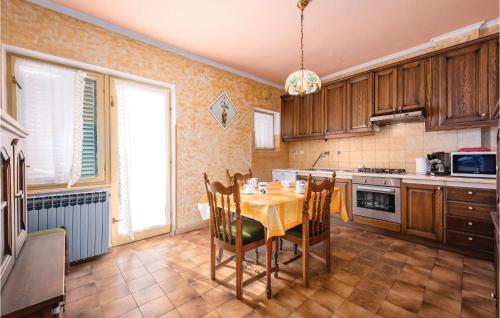 virtuve, Amazing Apartment In Rovinj in Rovinjsko Selo