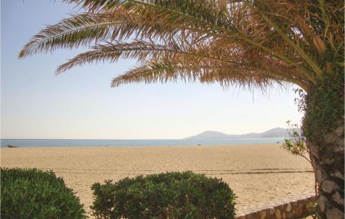 Beautiful home in Argeles Plage w/ WiFi and 3 Bedrooms - image 8