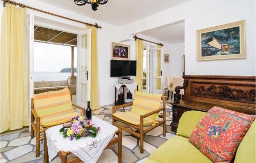 2 Bedroom Awesome Home In Dubrovnik