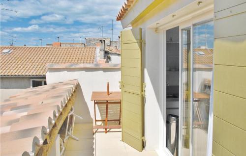 Awesome home in Beaucaire with 2 Bedrooms and WiFi