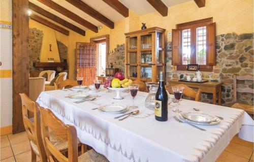 Gorgeous Home In Villaviciosa De Crdo, With Private Swimming Pool, Can Be Inside Or Outside