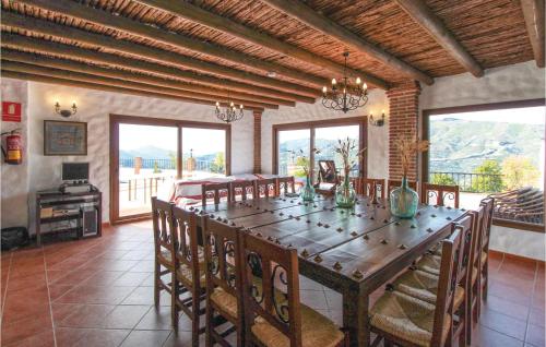  Nice Home In Canillas De Albaida With Jacuzzi, Wifi And Swimming Pool in 29755 Canillas de Albaida