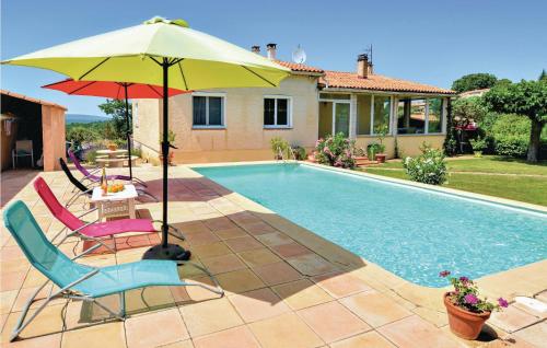 Amazing home in St Andr dOlrargues with WiFi, Indoor swimming pool and Outdoor swimming pool - Saint-André-dʼOlérargues